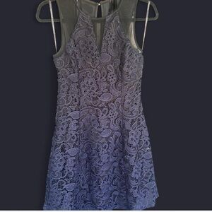 Guess Elegant Lace Sleeveless Lace Dress